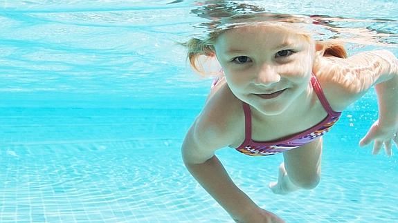 Juegos infantiles de natación para niños